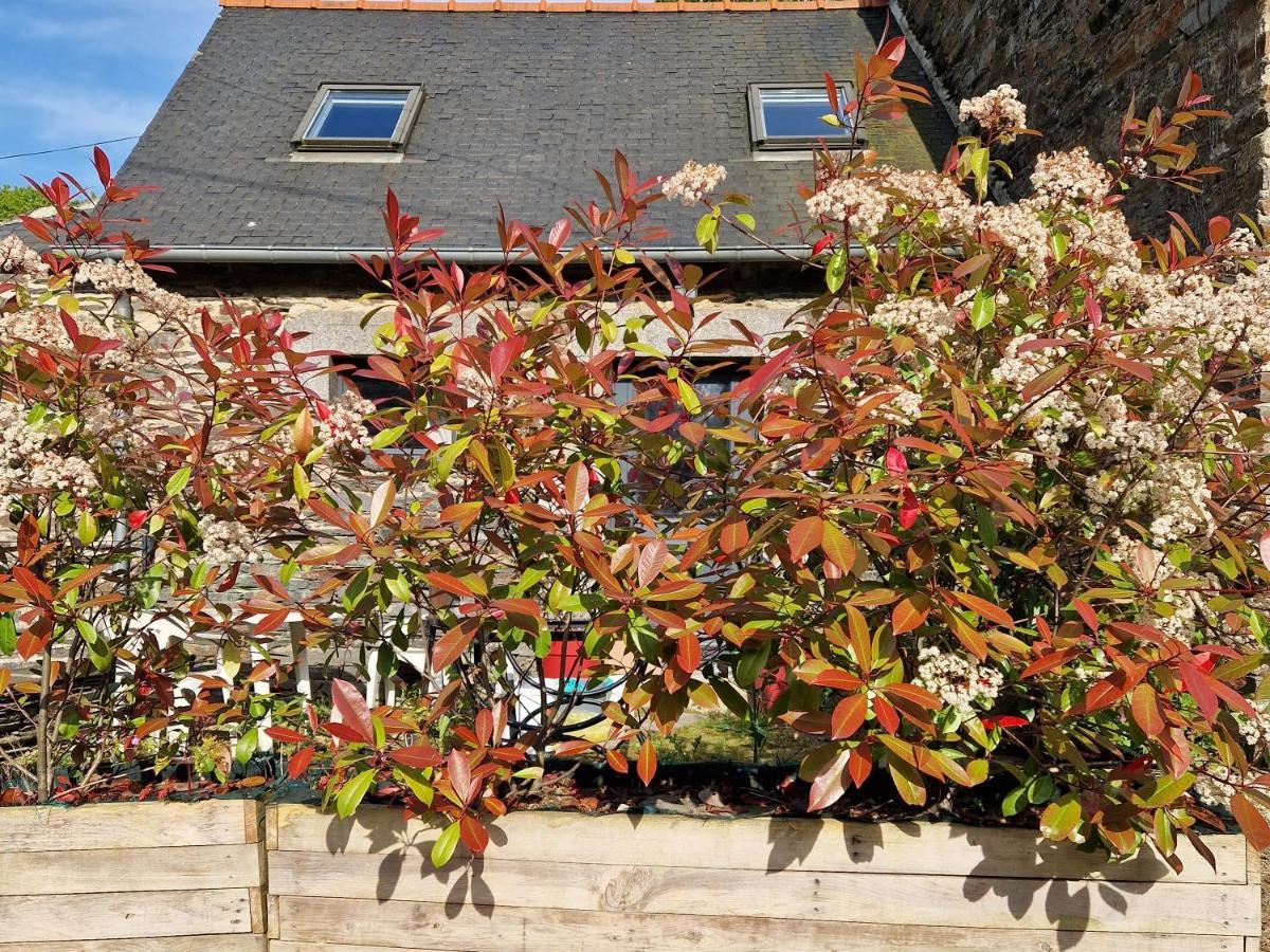 Gite Rustique En Centre Bretagne Laniscat Exterior photo