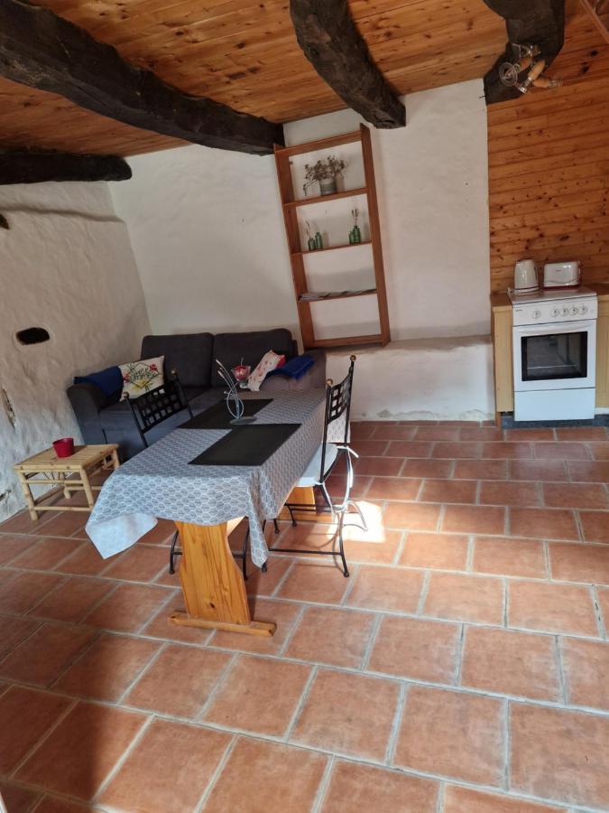 Gite Rustique En Centre Bretagne Laniscat Exterior photo
